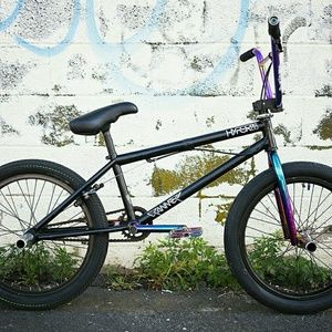 Meet your Posher, Ethan